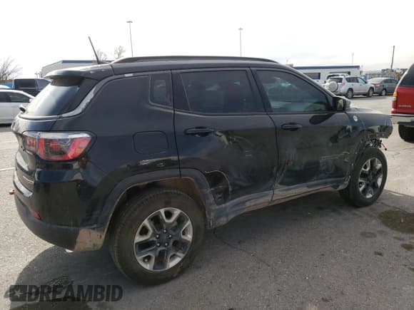 ✅ 2018 Jeep Compass Trailhawk • VIN: 3C4NJDDB7JT207477 • Lot: 70109175. Listed on Copart with 52,853 mi. Free auction sales archive from the USA and detailed vehicle history report at DreamBid. Image 5.