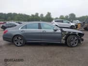 ✅ 2019 Mercedes-Benz S 560 • VIN: WDDUG8GB7KA463940 • Lot: 43038665. Wystawiony na IAAI z przebiegiem 34 901 mil. Bezpłatny archiwum sprzedaży aukcyjnych z USA i szczegółowy raport historii pojazdu na DreamBid. Zdjęcie 13.