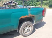 ✅ 2015 Chevrolet Silverado 2500HD Work Truck • VIN: 1GC0CUEG1FZ527683 • Lot: 42869774. Wystawiony na IAAI z przebiegiem 191 790 mil. Bezpłatny archiwum sprzedaży aukcyjnych z USA i szczegółowy raport historii pojazdu na DreamBid. Zdjęcie 6.