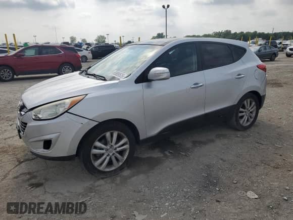 2013 Hyundai Tucson GLS z VIN KM8JU3ACXDU651102, wystawiony jako Copart lot #65889525 z przebiegiem 220 214 mil mil oraz Szkoda całkowita • Salvage title. Historia ofert i sprzedaży dostępna na DreamBid. Obrazek 1.