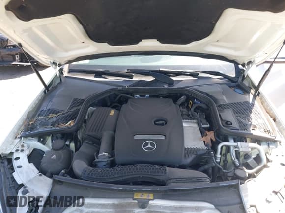 ✅ 2018 Mercedes-Benz C 300 • VIN: 55SWF4KB7JU235656 • Lot: 42076687. Listed on IAAI with 101,071 mi. Free auction sales archive from the USA and detailed vehicle history report at DreamBid. Image 10.
