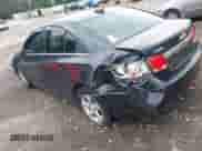 2015 Chevrolet Cruze LT z VIN 1G1PC5SB7F7269798, wystawiony jako IAAI lot #42601286 z przebiegiem Nie podano mil oraz . Historia ofert i sprzedaży dostępna na DreamBid. Obrazek 3.