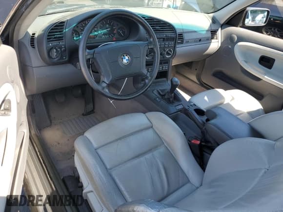 ✅ 1995 BMW 3 Series • VIN: WBABF3329SEF50938 • Лот: 71011295. Опубликован ранее на Copart с пробегом 101 513 миль. Бесплатный доступ к архиву аукционных продаж из США и подробный отчёт об истории автомобиля на DreamBid. Изображение 8.