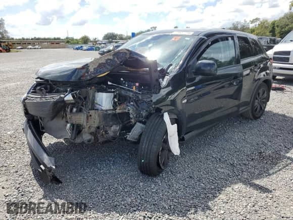 2024 Mitsubishi Outlander S with VIN JA4ARUAU4RU023901, listed as a Copart auction lot 85857735 with Not provided miles and Salvage title. Bid and sale history available at DreamBid. Image 1.