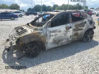 2019 Hyundai Kona Ultimate z VIN KM8K53A56KU371676, wystawiony jako Copart lot #70197225 z przebiegiem Nie podano mil oraz Szkoda całkowita • Salvage title. Historia ofert i sprzedaży dostępna na DreamBid. Obrazek 1.