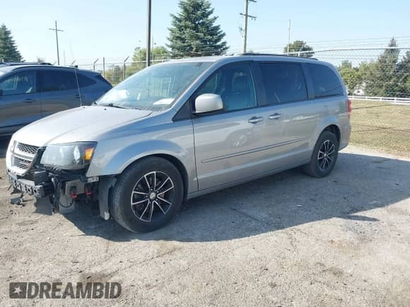 2016 Dodge Grand Caravan R/T z VIN 2C4RDGEG0GR389166, wystawiony jako IAAI lot #43240136 z przebiegiem 157 695 mil mil oraz . Historia ofert i sprzedaży dostępna na DreamBid. Obrazek 2.