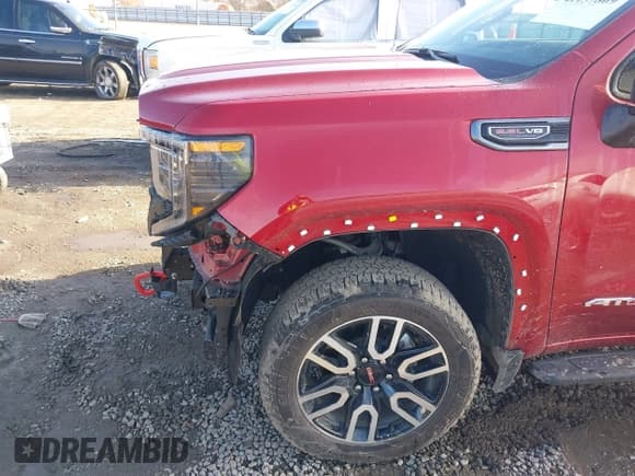 ✅ 2024 GMC Sierra 1500 AT4 • VIN: 3GTUUEEL5RG163404 • Лот: 41137809. Опубликован ранее на IAAI с пробегом 12 201 миль. Бесплатный доступ к архиву аукционных продаж из США и подробный отчёт об истории автомобиля на DreamBid. Изображение 19.