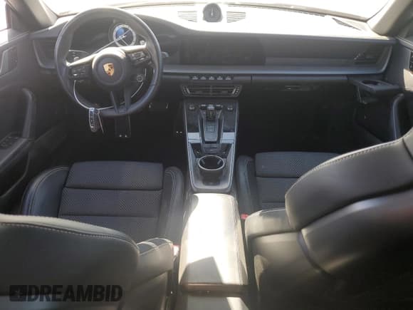 ✅ 2021 Porsche 911 Carrera • VIN: WP0CA2A94MS239581 • Лот: 44253105. Опубликован ранее на Copart с пробегом 20 267 миль. Бесплатный доступ к архиву аукционных продаж из США и подробный отчёт об истории автомобиля на DreamBid. Изображение 8.