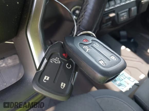 ✅ 2019 Chevrolet Silverado 1500 LT • VIN: 1GCRYDED6KZ270772 • Lot: 42871513. Wystawiony na IAAI z przebiegiem 91 612 mil. Bezpłatny archiwum sprzedaży aukcyjnych z USA i szczegółowy raport historii pojazdu na DreamBid. Zdjęcie 11.