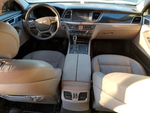 2015 Hyundai Genesis 3.8L z VIN KMHGN4JEXFU094600, wystawiony jako Copart lot #73850214 z przebiegiem Nie podano mil oraz Szkoda całkowita • Salvage title. Historia ofert i sprzedaży dostępna na DreamBid. Obrazek 8.