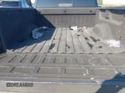 ✅ 2016 Chevrolet Silverado 1500 High Country • VIN: 3GCUKTEJ0GG133927 • Lot: 43484680. Wystawiony na IAAI z przebiegiem 101 374 mil. Bezpłatny archiwum sprzedaży aukcyjnych z USA i szczegółowy raport historii pojazdu na DreamBid. Zdjęcie 18.