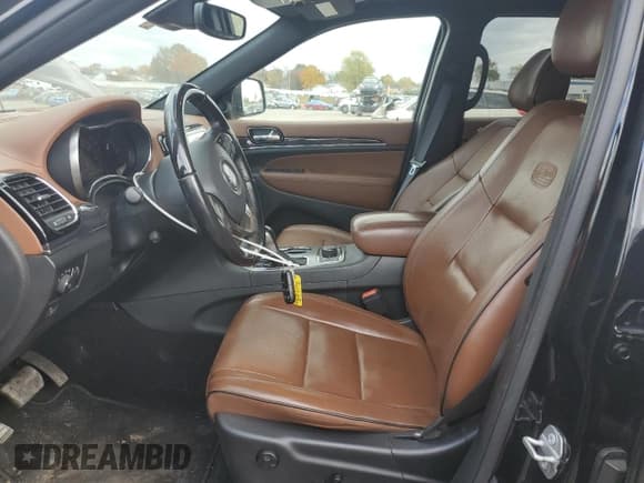 ✅ 2020 Jeep Grand Cherokee Overland • VIN: 1C4RJFCGXLC374800 • Lot: 90080305. Listed on Copart with 83,803 mi. Free auction sales archive from the USA and detailed vehicle history report at DreamBid. Image 7.