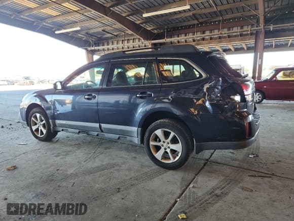 ✅ 2013 Subaru Outback Premium • VIN: 4S4BRBCC5D3211291 • Lot: 90227165. Listed on Copart with 176,612 mi. Free auction sales archive from the USA and detailed vehicle history report at DreamBid. Image 2.