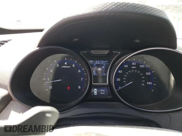 ✅ 2015 Hyundai Veloster Turbo • VIN: KMHTC6AE5FU240112 • Lot: 54436233. Wystawiony na Copart z przebiegiem 69 794 mil. Bezpłatny archiwum sprzedaży aukcyjnych z USA i szczegółowy raport historii pojazdu na DreamBid. Zdjęcie 9.