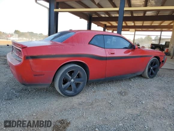 ✅ 2010 Dodge Challenger SE • VIN: 2B3CJ4DV0AH232667 • Lot: 77840544. Wystawiony na Copart z przebiegiem 195 557 mil. Bezpłatny archiwum sprzedaży aukcyjnych z USA i szczegółowy raport historii pojazdu na DreamBid. Zdjęcie 3.