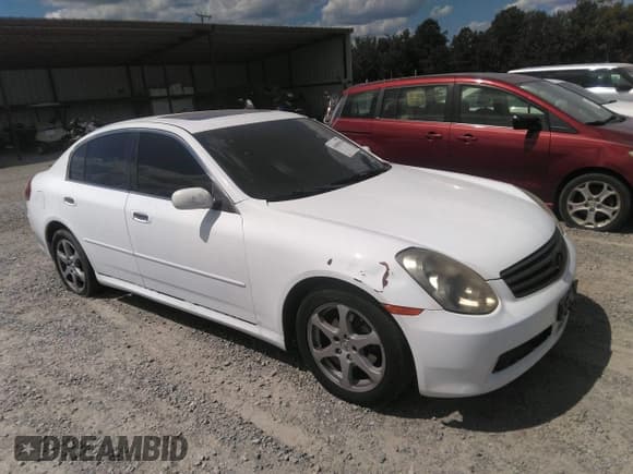 ✅ 2005 Infiniti G35 • VIN: JNKCV51F05M305124 • Lot: 43085854. Listed on IAAI with 185,932 mi. Free auction sales archive from the USA and detailed vehicle history report at DreamBid. Image 1.