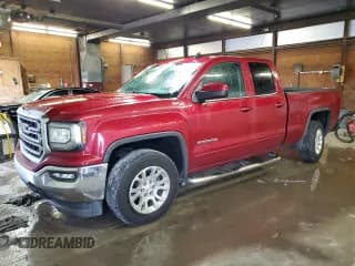 ✅ 2018 GMC Sierra 1500 SLE • VIN: 1GTV2MEC8JZ216525 • Лот: 85396185. Опубликован ранее на Copart с пробегом 68 680 миль. Бесплатный доступ к архиву аукционных продаж из США и подробный отчёт об истории автомобиля на DreamBid. Изображение 1.