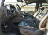 ✅ 2022 Chrysler Pacifica Limited • VIN: 2C4RC1GG6NR126352 • Лот: 81331595. Опубликован ранее на Copart с пробегом 79 341 миль. Бесплатный доступ к архиву аукционных продаж из США и подробный отчёт об истории автомобиля на DreamBid. Изображение 7.