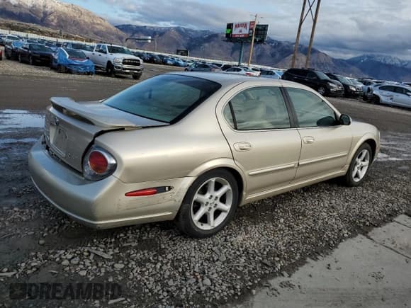 ✅ 2002 Nissan Maxima SE • VIN: JN1DA31D42T203883 • Лот: 93266635. Опубликован ранее на Copart с пробегом 159 128 миль. Бесплатный доступ к архиву аукционных продаж из США и подробный отчёт об истории автомобиля на DreamBid. Изображение 3.