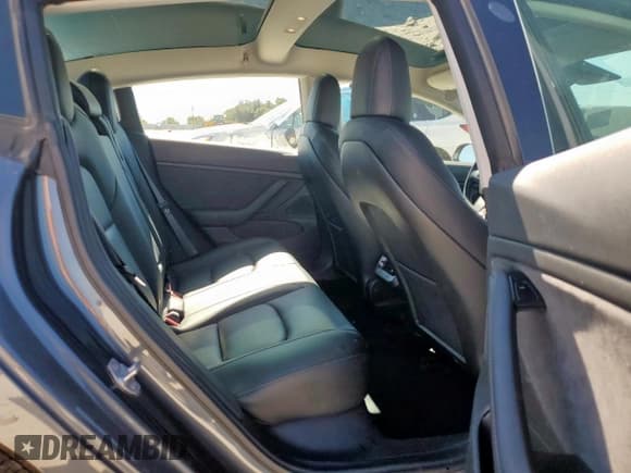 ✅ 2018 Tesla Model 3 Long Range Battery • VIN: 5YJ3E1EBXJF129042 • Lot: 91327865. Listed on Copart with 52,400 mi. Free auction sales archive from the USA and detailed vehicle history report at DreamBid. Image 10.