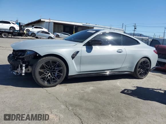 ✅ 2025 BMW M4 Competition xDrive • VIN: WBS33HK02SCS29869 • Lot: 90341885. Wystawiony na Copart z przebiegiem 5 122 mil. Bezpłatny archiwum sprzedaży aukcyjnych z USA i szczegółowy raport historii pojazdu na DreamBid. Zdjęcie 1.