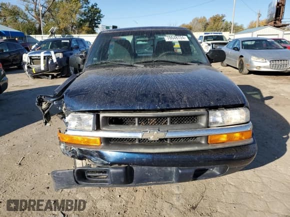 ✅ 2000 Chevrolet S-10 LS • VIN: 1GCCS145XYK216926 • Лот: 78648724. Опубликован ранее на Copart с пробегом 78 432 миль. Бесплатный доступ к архиву аукционных продаж из США и подробный отчёт об истории автомобиля на DreamBid. Изображение 5.