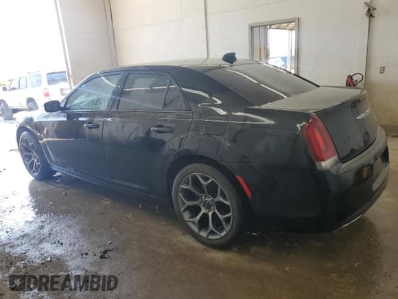 ✅ 2015 Chrysler 300 S • VIN: 2C3CCABG3FH736007 • Lot: 81044175. Listed on Copart with 173,171 mi. Free auction sales archive from the USA and detailed vehicle history report at DreamBid. Image 2.