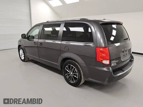 2018 Dodge Grand Caravan SXT z VIN 2C4RDGCG1JR328192, wystawiony jako Copart lot #86885835 z przebiegiem 334 507 mil mil oraz Czysty tytuł • Clean title. Historia ofert i sprzedaży dostępna na DreamBid. Obrazek 2.