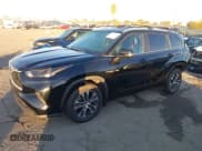 ✅ 2023 Toyota Highlander Limited • VIN: 5TDKDRAH1PS030332 • Lot: 43562432. Listed on IAAI with 44,461 mi. Free auction sales archive from the USA and detailed vehicle history report at DreamBid. Image 18.