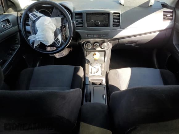 ✅ 2011 Mitsubishi Lancer GTS • VIN: JA32U8FW4BU002982 • Lot: 90336755. Wystawiony na Copart z przebiegiem 125 352 mil. Bezpłatny archiwum sprzedaży aukcyjnych z USA i szczegółowy raport historii pojazdu na DreamBid. Zdjęcie 8.