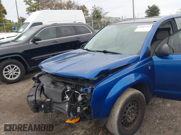 ✅ 2005 Saturn VUE • VIN: 5GZCZ33D55S826176 • Lot: 41482162. Wystawiony na IAAI z przebiegiem 107 276 mil. Bezpłatny archiwum sprzedaży aukcyjnych z USA i szczegółowy raport historii pojazdu na DreamBid. Zdjęcie 6.