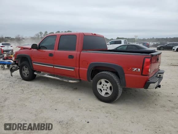 ✅ 2004 Chevrolet Silverado 1500 LS • VIN: 2GCEK13T641310854 • Lot: 46530085. Wystawiony na Copart z przebiegiem 140 532 mil. Bezpłatny archiwum sprzedaży aukcyjnych z USA i szczegółowy raport historii pojazdu na DreamBid. Zdjęcie 2.