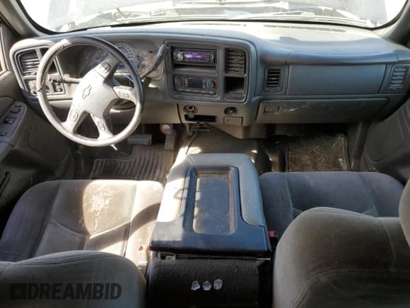 ✅ 2005 Chevrolet Silverado 1500 LS • VIN: 2GCEC19T451236162 • Лот: 75537454. Опубликован ранее на Copart с пробегом 286 785 миль. Бесплатный доступ к архиву аукционных продаж из США и подробный отчёт об истории автомобиля на DreamBid. Изображение 8.