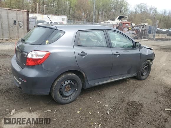 ✅ 2010 Toyota Matrix S • VIN: 2T1LE4EE0AC015812 • Lot: 52496185. Wystawiony na Copart z przebiegiem 205 767 mil. Bezpłatny archiwum sprzedaży aukcyjnych z USA i szczegółowy raport historii pojazdu na DreamBid. Zdjęcie 3.