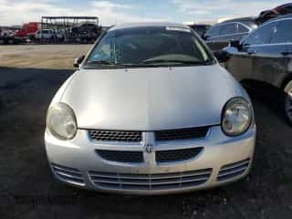 2003 Dodge Neon SXT z VIN 1B3ES56C33D103930, wystawiony jako Copart lot #50413565 z przebiegiem 123 629 mil mil oraz Szkoda całkowita • Salvage title. Historia ofert i sprzedaży dostępna na DreamBid. Obrazek 5.