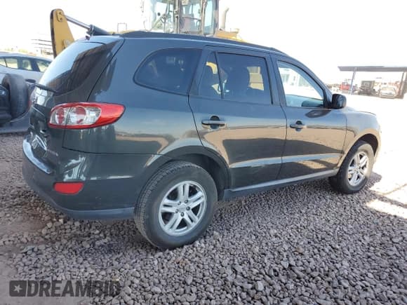 ✅ 2010 Hyundai Santa Fe GLS • VIN: 5NMSG3AB9AH393780 • Lot: 75723454. Listed on Copart with 165,459 mi. Free auction sales archive from the USA and detailed vehicle history report at DreamBid. Image 3.