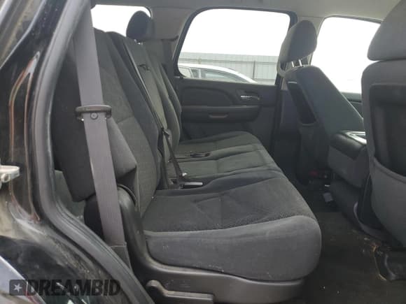 ✅ 2007 Chevrolet Tahoe LS • VIN: 1GNFC13C07R331204 • Lot: 53524505. Wystawiony na Copart z przebiegiem 256 592 mil. Bezpłatny archiwum sprzedaży aukcyjnych z USA i szczegółowy raport historii pojazdu na DreamBid. Zdjęcie 11.