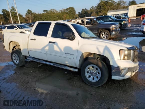 ✅ 2013 GMC Sierra 1500 SL • VIN: 3GTP1UEA1DG141763 • Lot: 86215814. Listed on Copart with 231,857 mi. Free auction sales archive from the USA and detailed vehicle history report at DreamBid. Image 4.