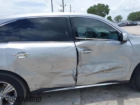 ✅ 2020 Acura MDX • VIN: 5J8YD3H32LL007964 • Lot: 42787647. Wystawiony na IAAI z przebiegiem 82 464 mil. Bezpłatny archiwum sprzedaży aukcyjnych z USA i szczegółowy raport historii pojazdu na DreamBid. Zdjęcie 6.