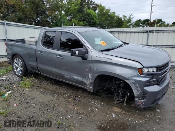 ✅ 2020 Chevrolet Silverado 1500 RST • VIN: 1GCRYEED5LZ362804 • Lot: 68286125. Listed on Copart with 47,618 mi. Free auction sales archive from the USA and detailed vehicle history report at DreamBid. Image 4.