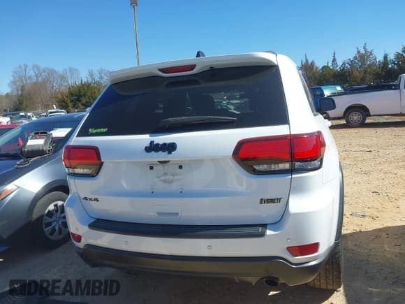 ✅ 2019 Jeep Grand Cherokee Upland • VIN: 1C4RJFAG5KC637924 • Lot: 41758541. Listed on IAAI with 107,419 mi. Free auction sales archive from the USA and detailed vehicle history report at DreamBid. Image 17.