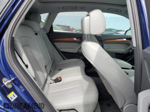 ✅ 2022 Audi Q5 S line Premium Plus • VIN: WA1EAAFY7N2055802 • Lot: 49904985. Listed on Copart with 40,216 mi. Free auction sales archive from the USA and detailed vehicle history report at DreamBid. Image 10.