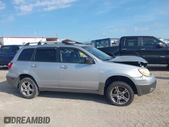 ✅ 2005 Mitsubishi Outlander LS • VIN: JA4LX31F05U016237 • Лот: 42784737. Опубликован ранее на IAAI с пробегом 112 608 миль. Бесплатный доступ к архиву аукционных продаж из США и подробный отчёт об истории автомобиля на DreamBid. Изображение 13.