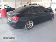 ✅ 2015 BMW 3 Series 328i • VIN: WBA3A5G56FNS84221 • Лот: 43532386. Опубликован ранее на IAAI с пробегом 99 395 миль. Бесплатный доступ к архиву аукционных продаж из США и подробный отчёт об истории автомобиля на DreamBid. Изображение 4.