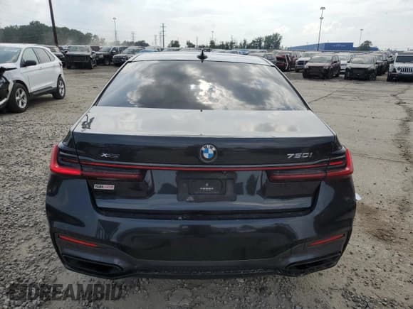 ✅ 2021 BMW 7 Series 750i xDrive • VIN: WBA7U2C06MCG30278 • Lot: 68308505. Listed on Copart with 87,420 mi. Free auction sales archive from the USA and detailed vehicle history report at DreamBid. Image 6.