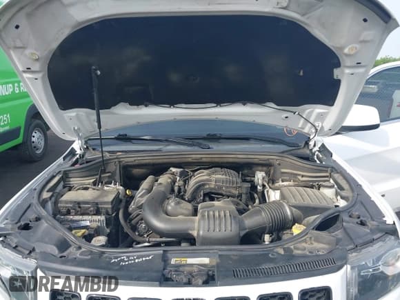 ✅ 2015 Jeep Grand Cherokee Laredo • VIN: 1C4RJEAG4FC860391 • Лот: 42115724. Опубликован ранее на IAAI с пробегом 174 425 миль. Бесплатный доступ к архиву аукционных продаж из США и подробный отчёт об истории автомобиля на DreamBid. Изображение 10.