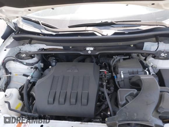 ✅ 2018 Mitsubishi Eclipse Cross ES • VIN: JA4AS3AA5JZ067109 • Lot: 42029168. Wystawiony na IAAI z przebiegiem 62 541 mil. Bezpłatny archiwum sprzedaży aukcyjnych z USA i szczegółowy raport historii pojazdu na DreamBid. Zdjęcie 10.