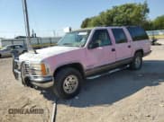 ✅ 1993 GMC Suburban • VIN: 1GDFK16K8PJ758624 • Лот: 85284985. Опубликован ранее на Copart с пробегом 199 025 миль. Бесплатный доступ к архиву аукционных продаж из США и подробный отчёт об истории автомобиля на DreamBid. Изображение 1.
