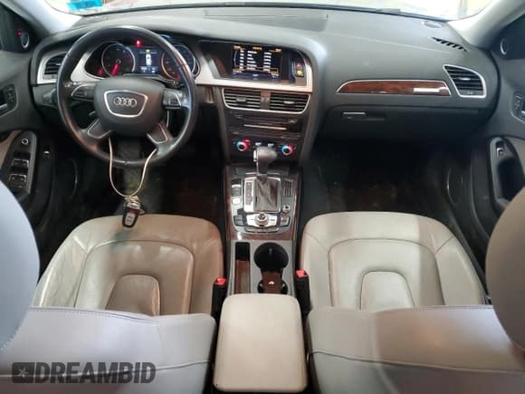 ✅ 2014 Audi allroad A4 Prestige • VIN: WA1VFAFL5EA061139 • Lot: 80385115. Wystawiony na Copart z przebiegiem 263 530 mil. Bezpłatny archiwum sprzedaży aukcyjnych z USA i szczegółowy raport historii pojazdu na DreamBid. Zdjęcie 8.