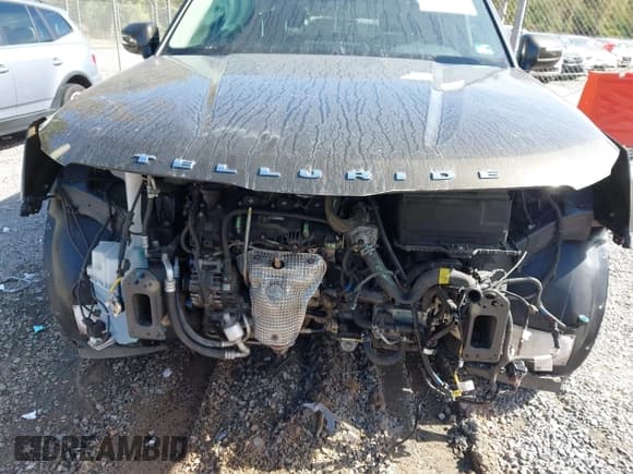 ✅ 2020 Kia Telluride S • VIN: 5XYP64HCXLG095622 • Lot: 43402732. Listed on IAAI with 101,915 mi. Free auction sales archive from the USA and detailed vehicle history report at DreamBid. Image 12.